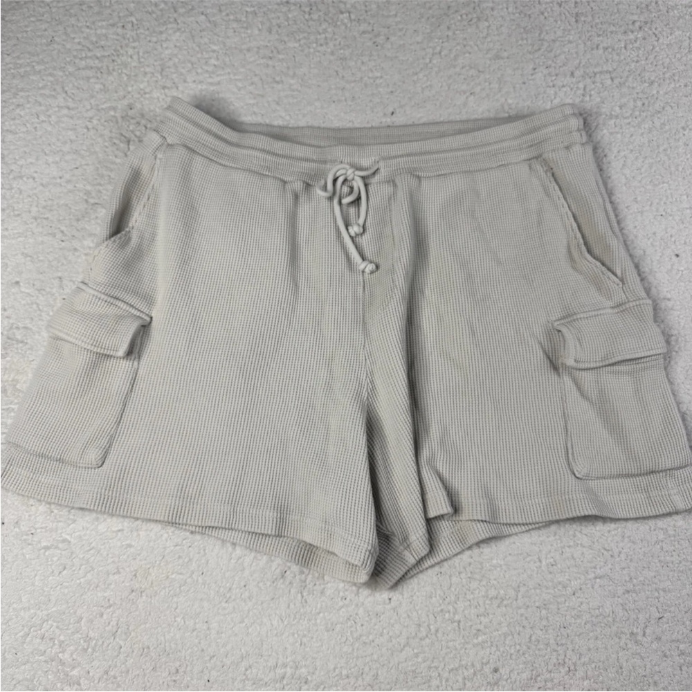 Kith Waffle Fairfax Cargo Short‎ Size Large Ivory Embroidered Zip Back Pocket